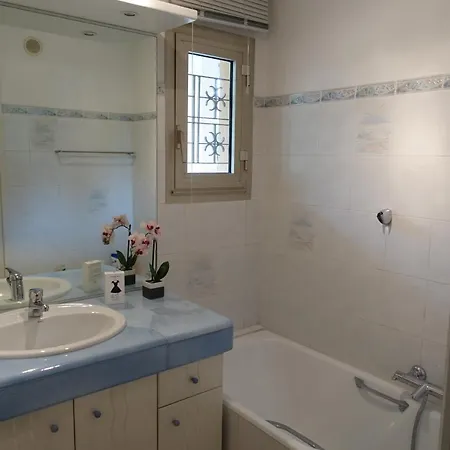Eden Apartment