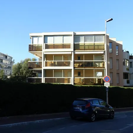 Eden Apartment