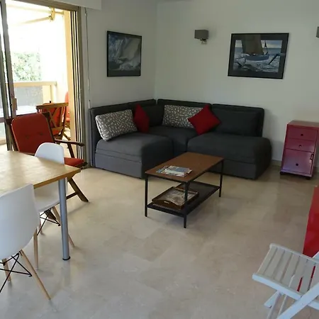 Eden Apartment